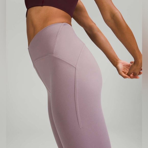 Lululemon Instill High-Rise Tight 25"
Violet Verbena - Picture 2 of 6